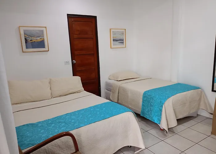 Hotel Cañas