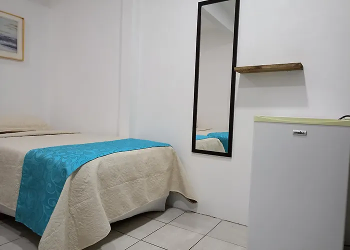 Hotel Cañas *