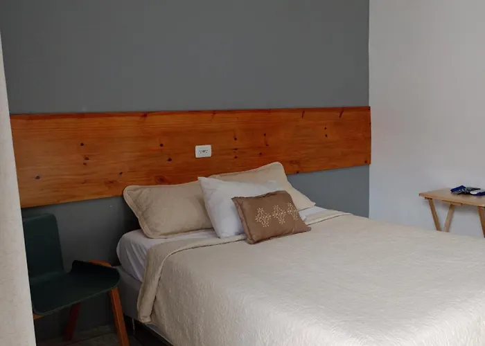 Hotel Cañas *